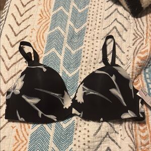 ⭐️⭐️$5  Auden✨ NEW Nursing Bra - Size 34DD ✨